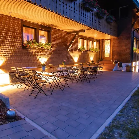 Schwarzwaldhotel Отель Тодтмос